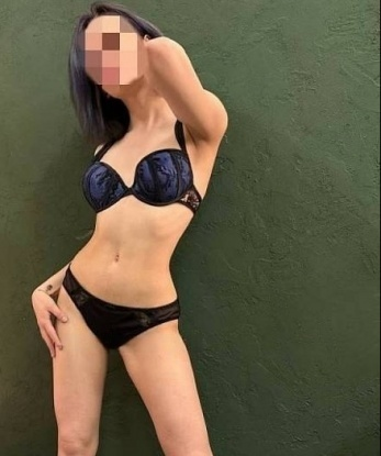 Лена, 19